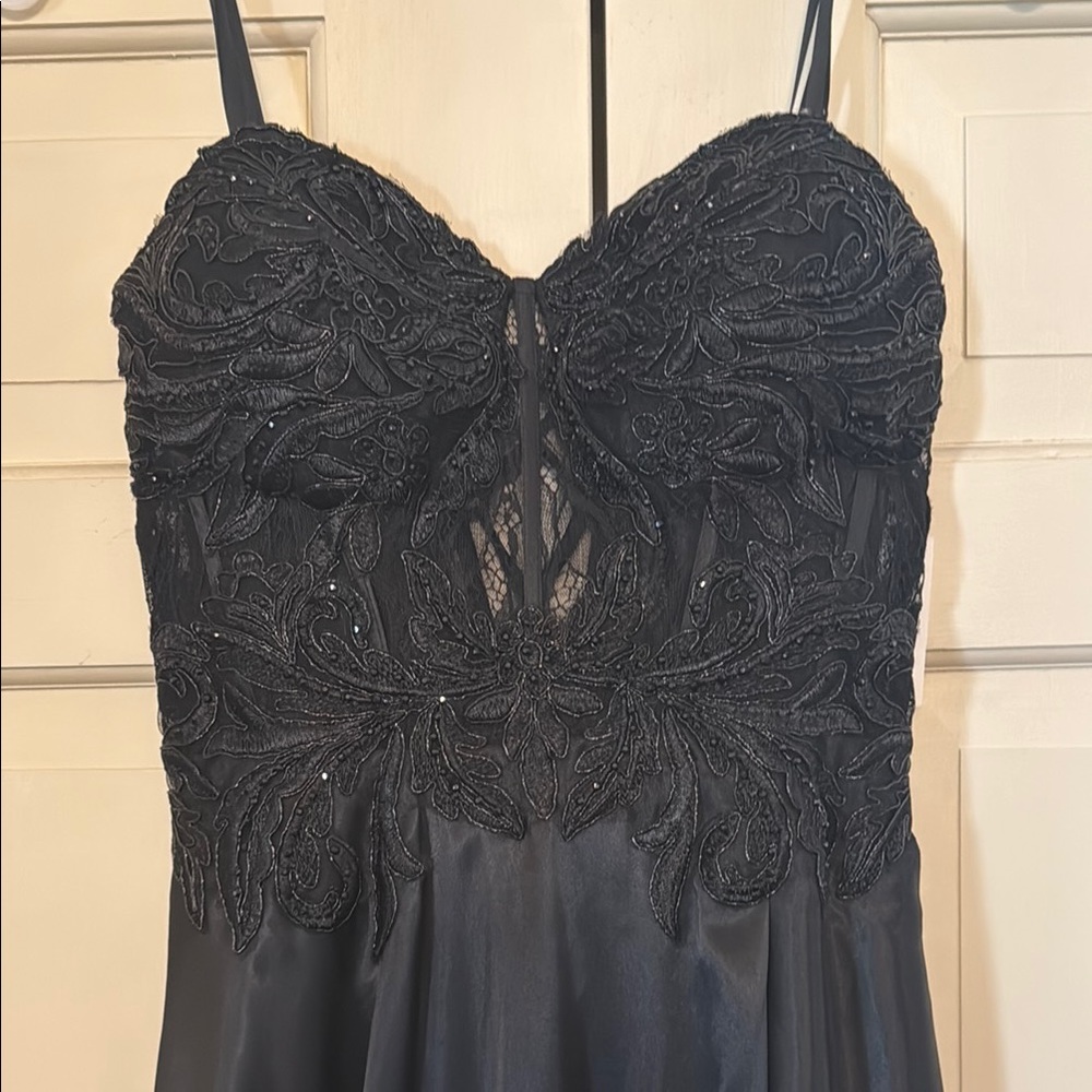 New With Tags! David's Bridal Strapless Gown - Picture 3 of 8